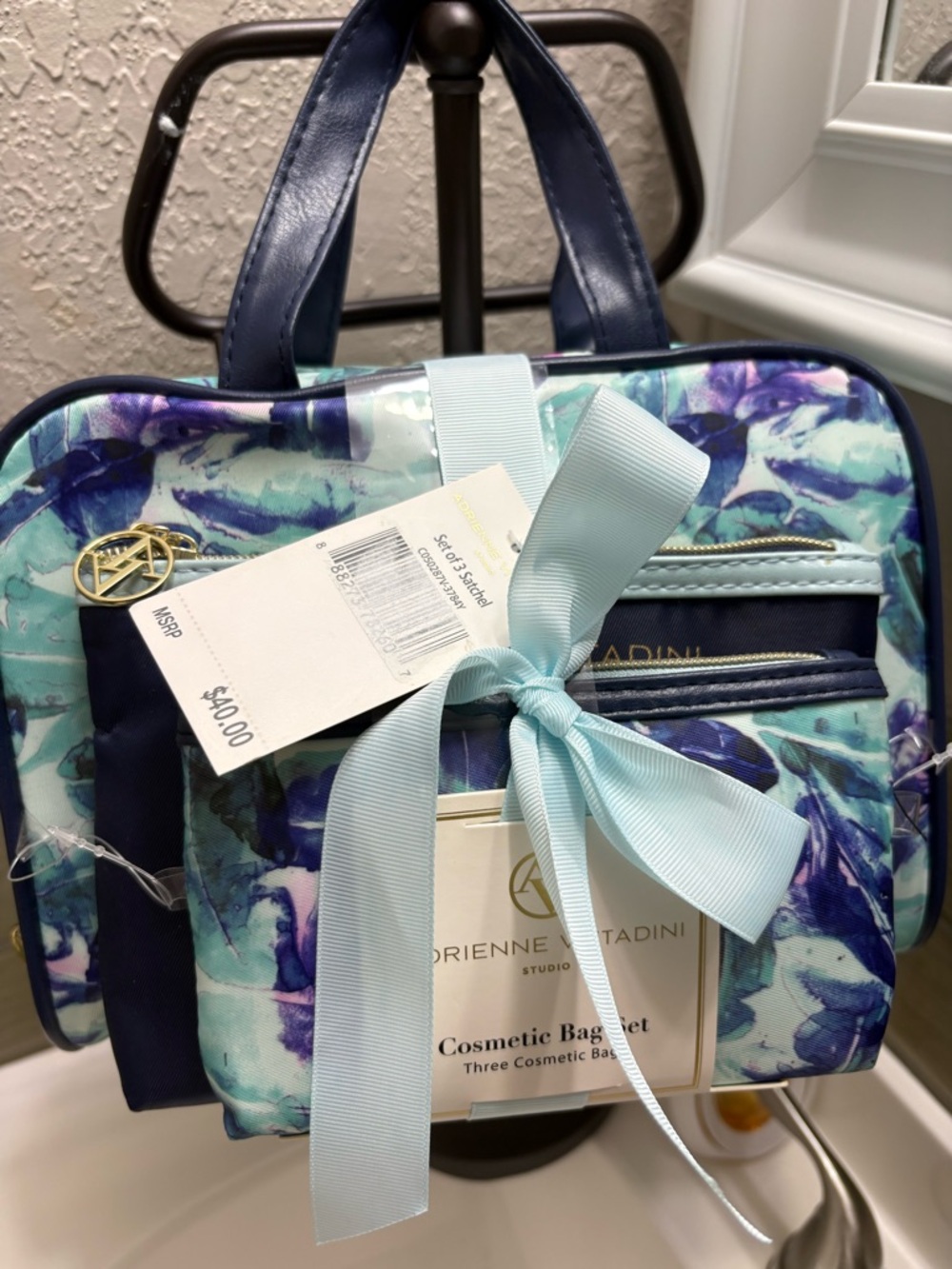 Adrienne Vittadini Blue Floral Cosmetic 3 Piece Bag Set - Picture 1 of 6